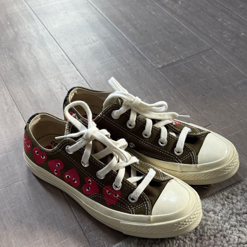Converse Comme des Garçons Play x Chuck 70 Top Low Multi Heart Khaki Sneakers 6